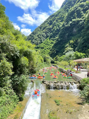 2022迈远十周年神龙峡团建活动