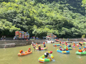 2022迈远十周年神龙峡团建活动